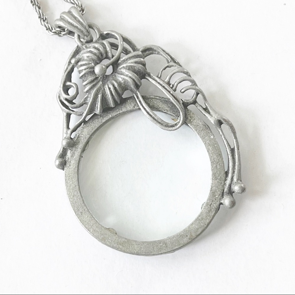 Magnifying Glass Necklace Silver Tone Long Flower